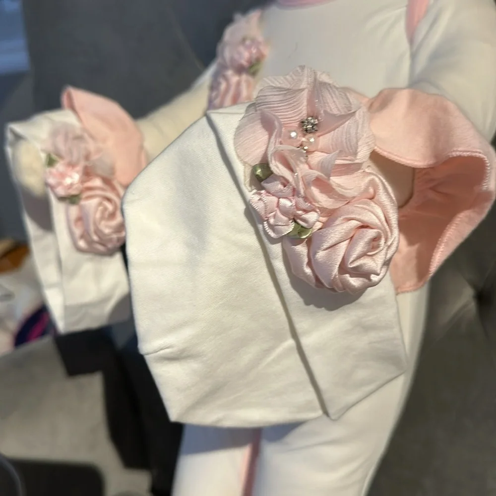 NWOT Posh Baby Blooms Boutique 3 pieces Outfit Size 0-3 months